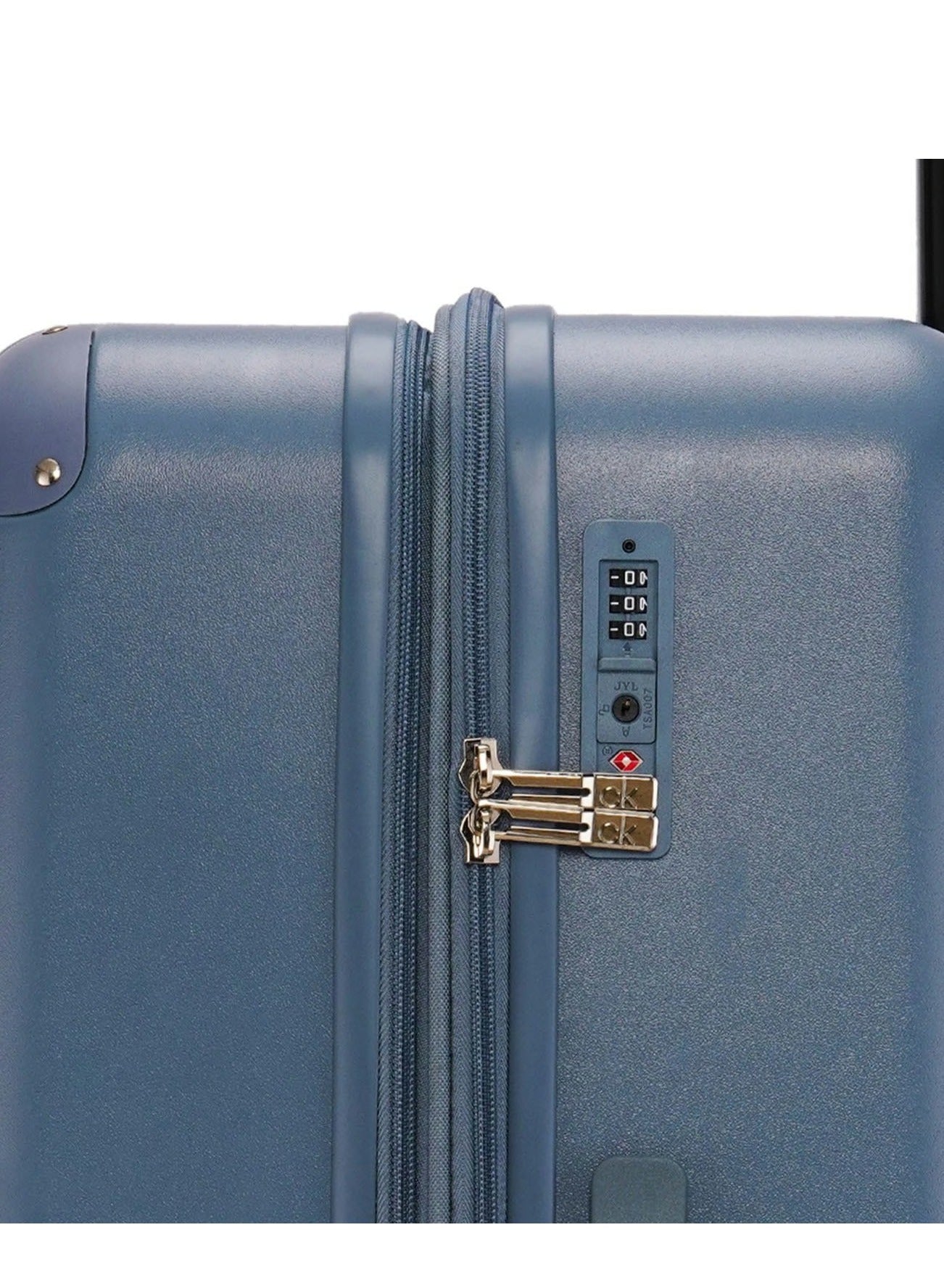 DKNY V2 Check in Carry-On Spinner